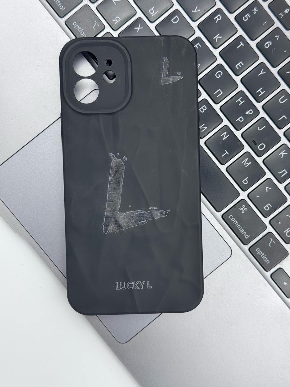 Чехол для iPhone 12 - Lucky L